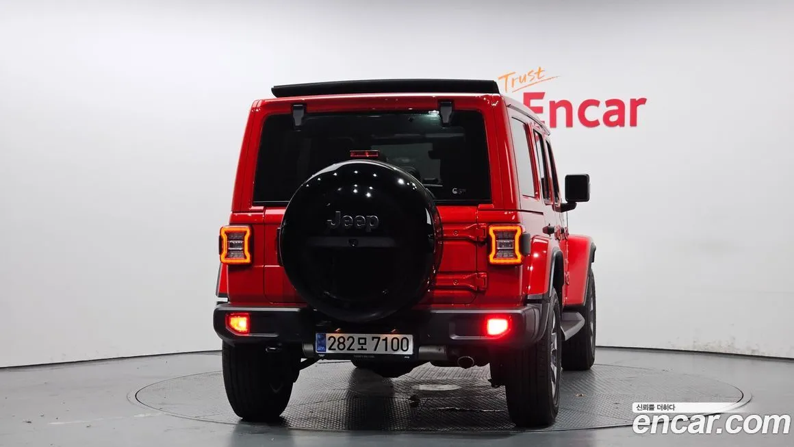 Jeep Wrangler — фото 4