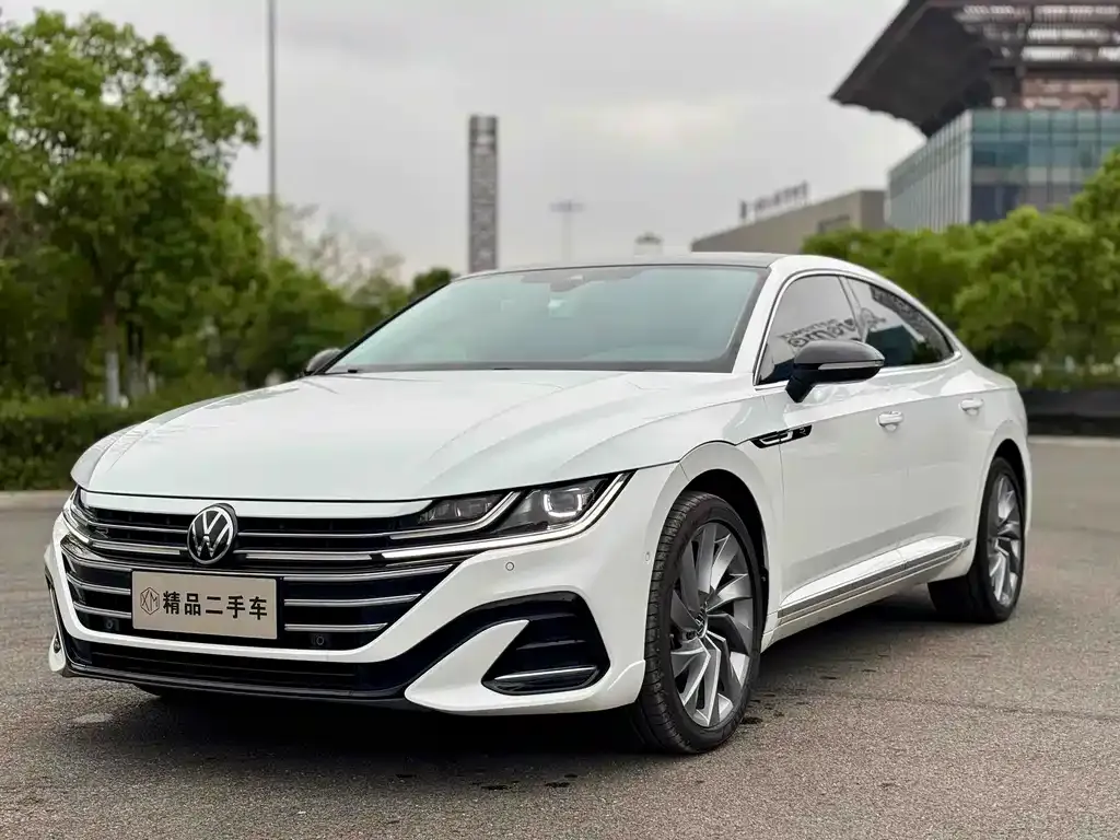 Volkswagen CC — фото 1