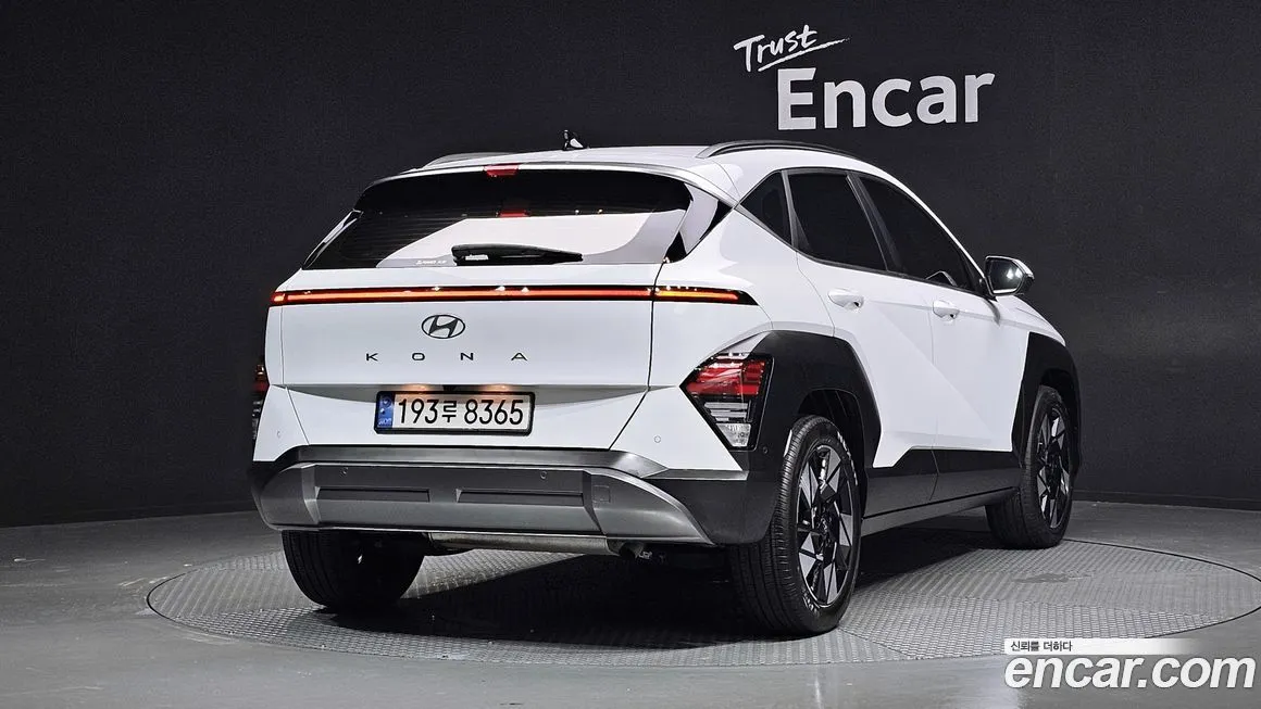 Hyundai Kona — фото 2