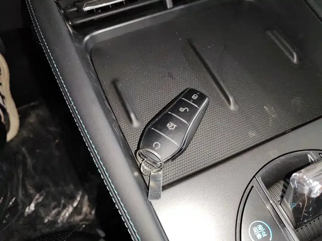 BYD Seal 06 NEV — фото 9