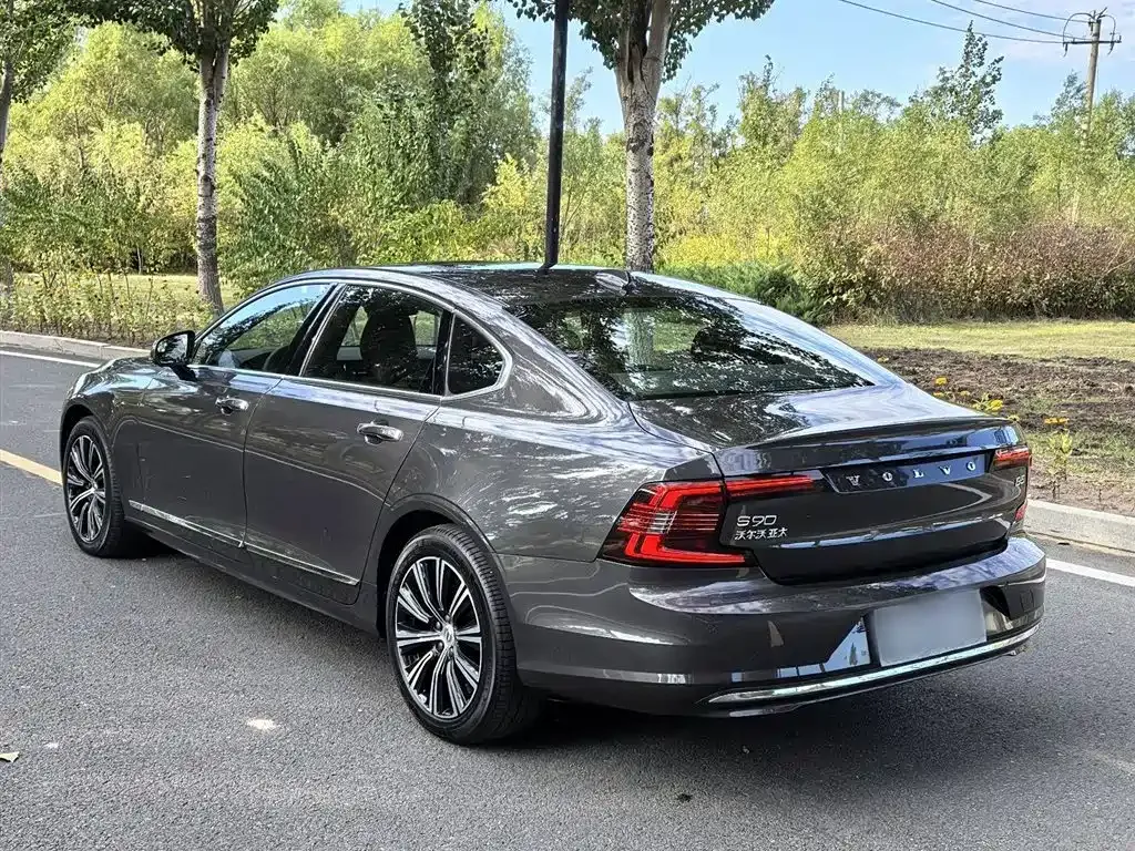 Volvo S90 — фото 6