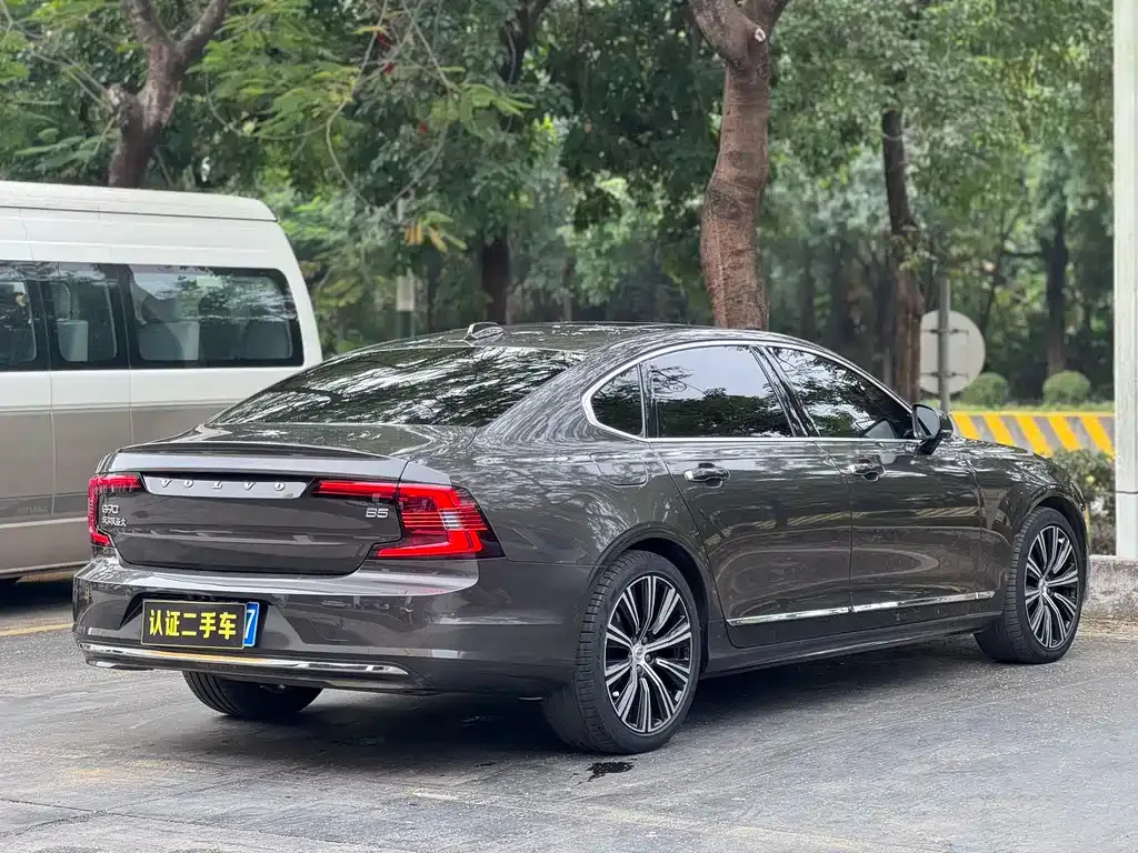 Volvo S90 — фото 10