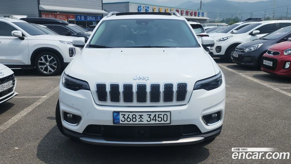 Jeep Cherokee — фото 2