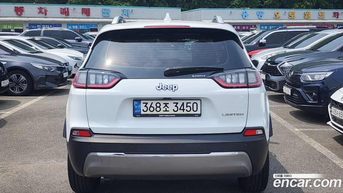 Jeep Cherokee — фото 4