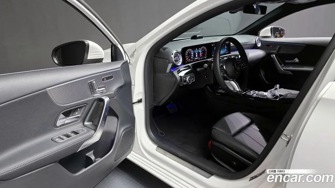 Mercedes-Benz A-Class — фото 10