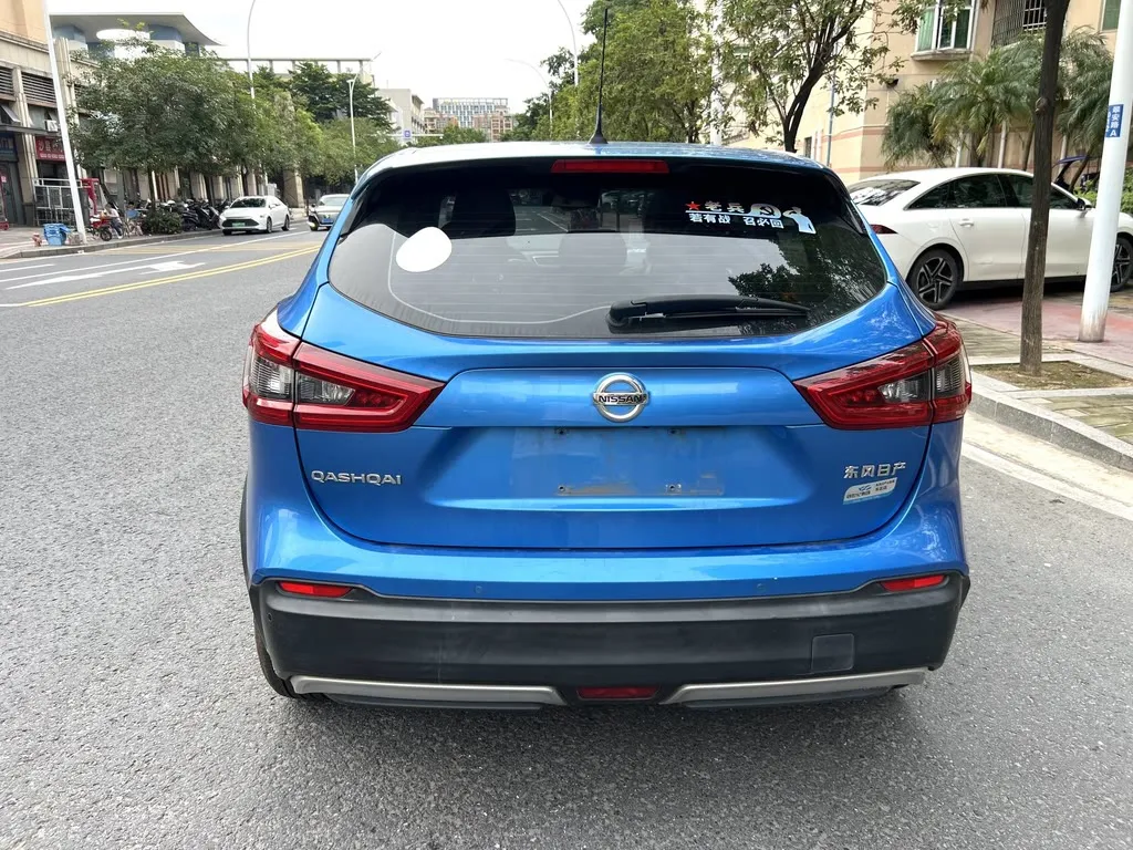 Nissan Qashqai — фото 5