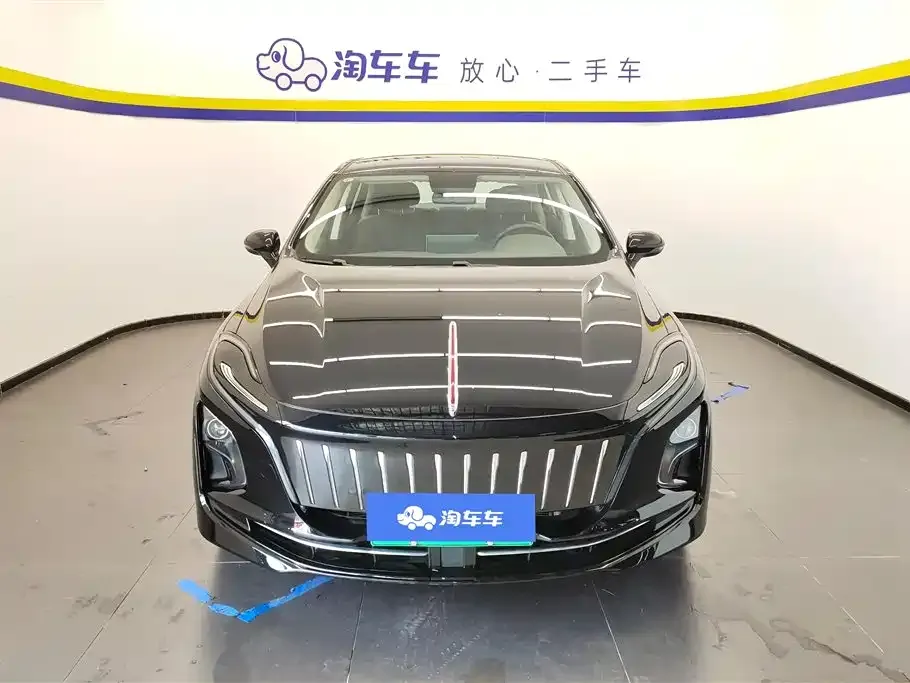 Hongqi E-QM5 — фото 2