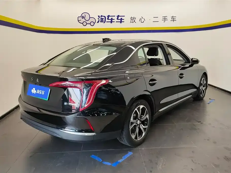 Hongqi E-QM5 — фото 3