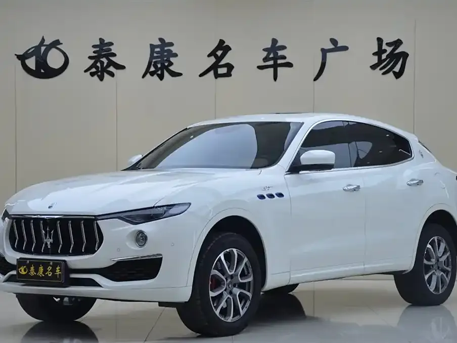 Maserati Levante — фото 1