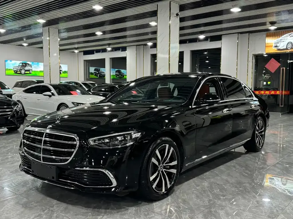 Mercedes-Benz S-Class — фото 1