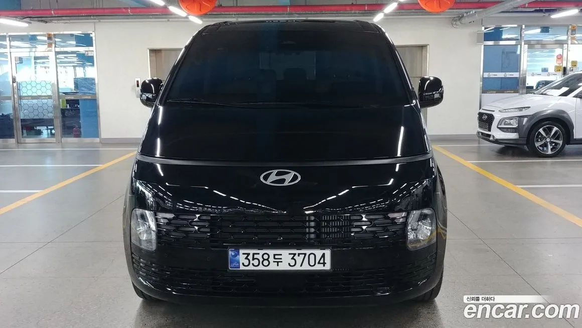 Hyundai Staria — фото 1