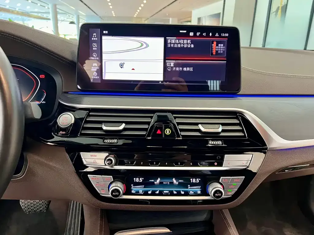 BMW 5 Series — фото 10