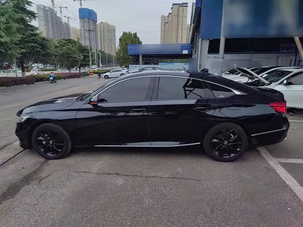 Honda Accord — фото 5