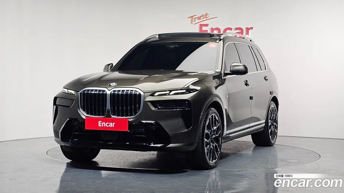 BMW X7 — фото 1