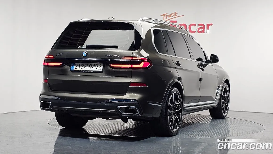 BMW X7 — фото 2
