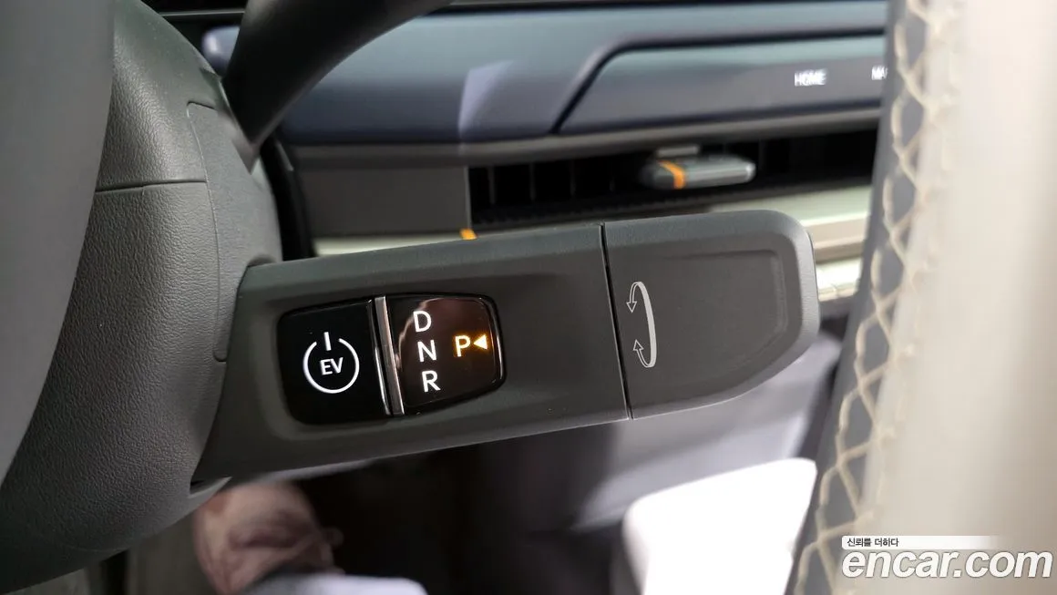 Kia EV3 — фото 9