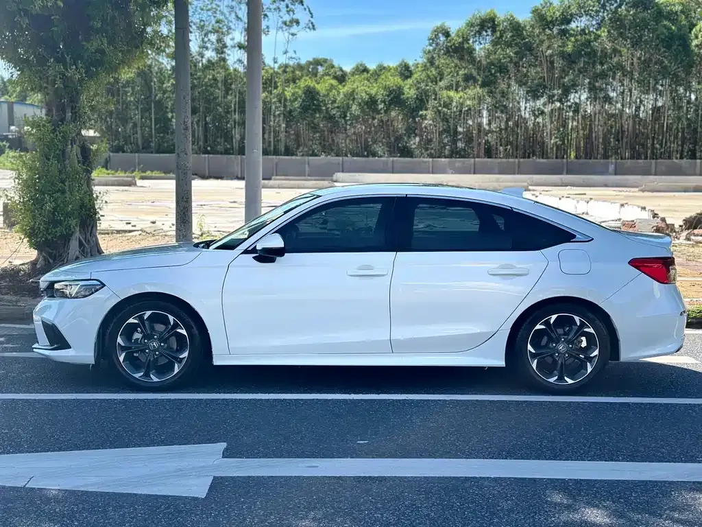 Honda Civic — фото 3