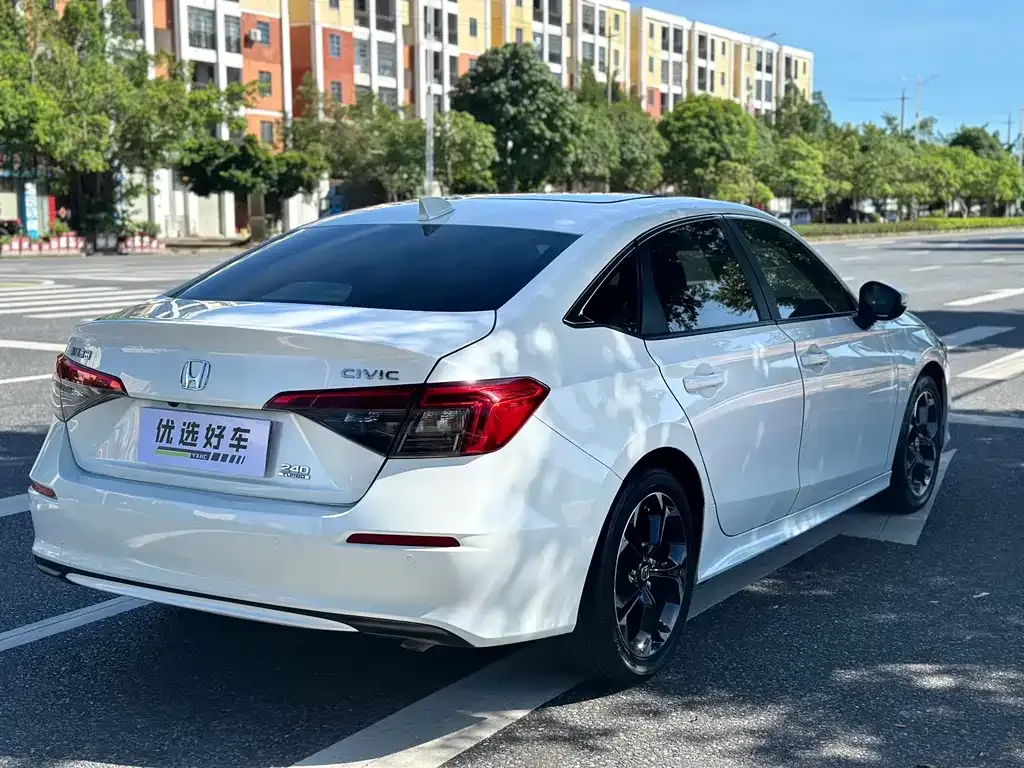 Honda Civic — фото 7