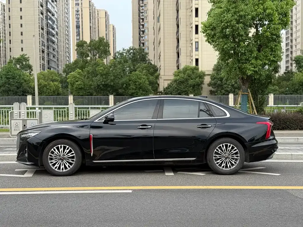 Hongqi H5 — фото 4