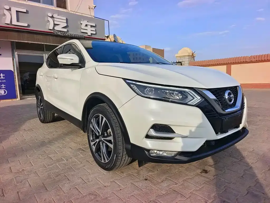 Nissan Qashqai — фото 2
