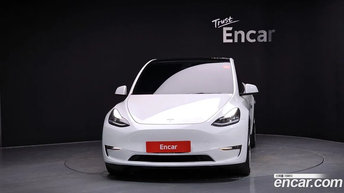 Tesla Model Y — фото 3