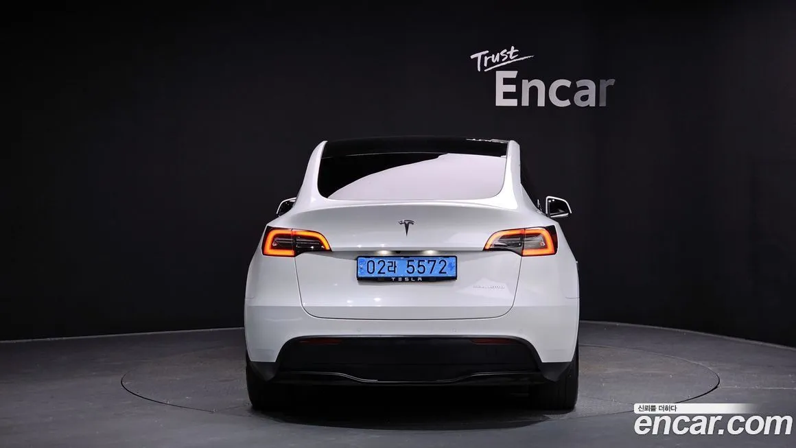 Tesla Model Y — фото 4