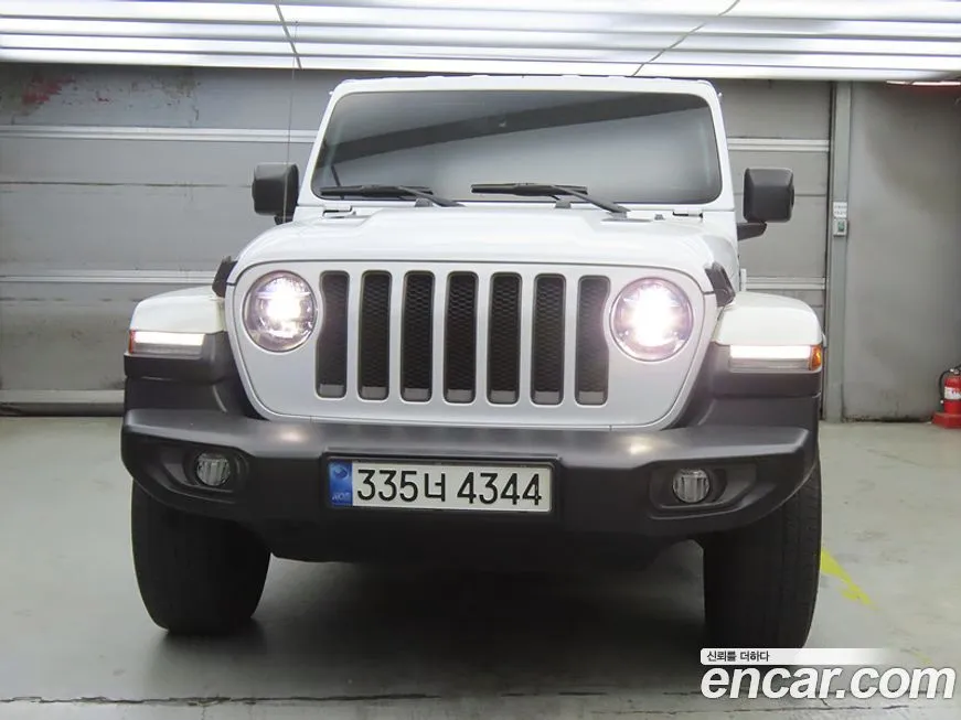 Jeep Wrangler — фото 2