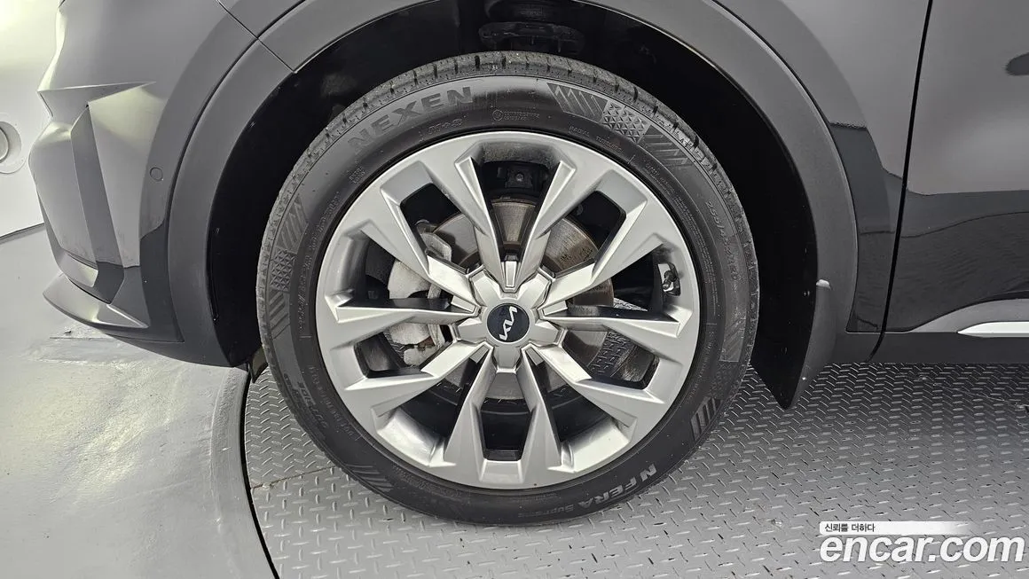Kia Sorento — фото 5