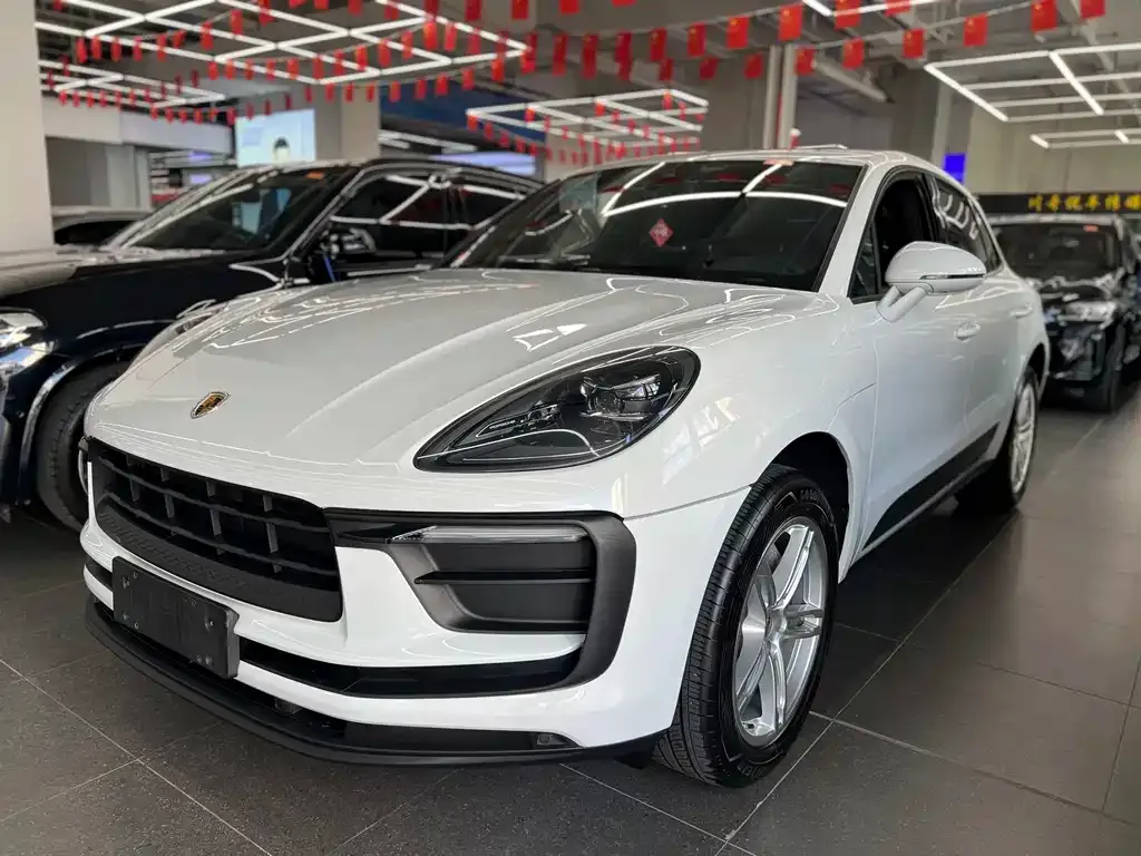 Porsche Macan — фото 1