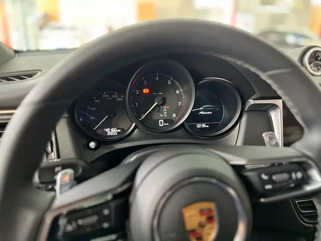 Porsche Macan — фото 6