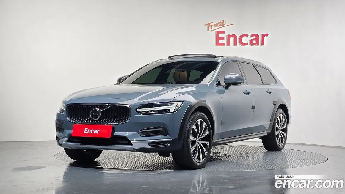 Volvo V90 — фото 1