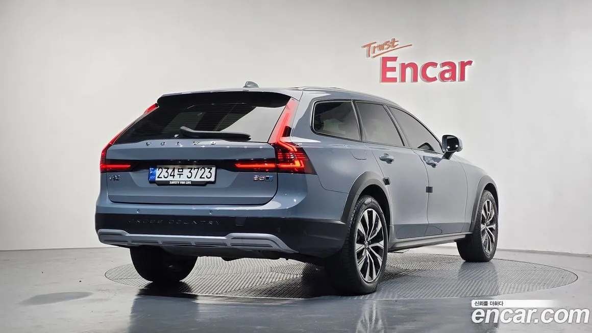Volvo V90 — фото 2