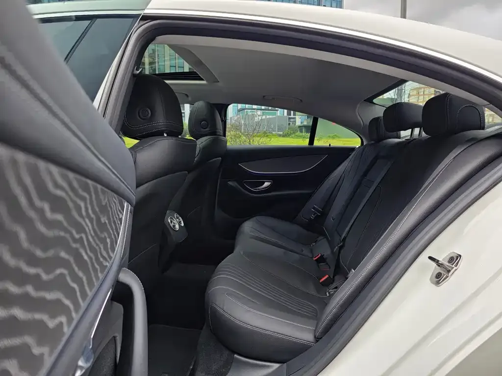 Mercedes-Benz CLS — фото 9
