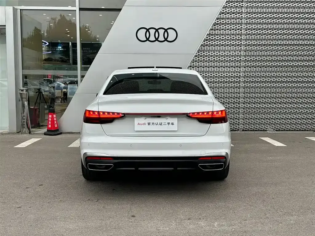 Audi A4L — фото 4