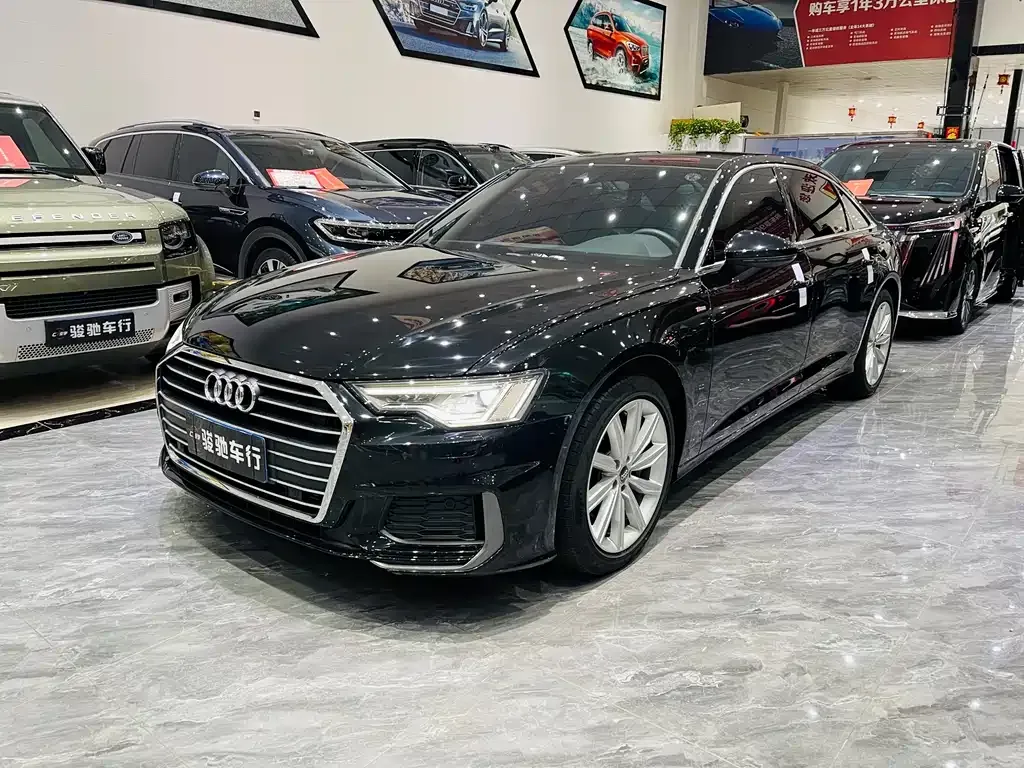 Audi A6L — фото 1