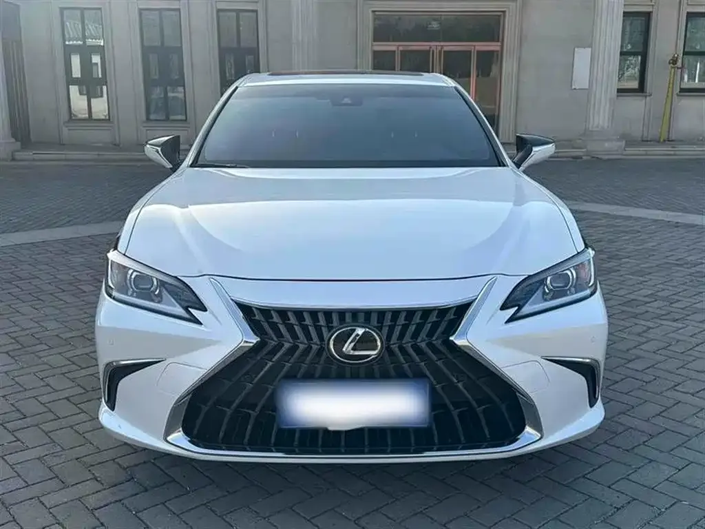 Lexus ES — фото 4