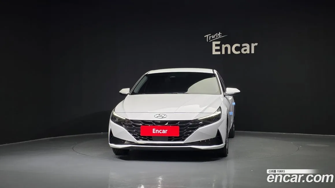 Hyundai AVANTE — фото 3
