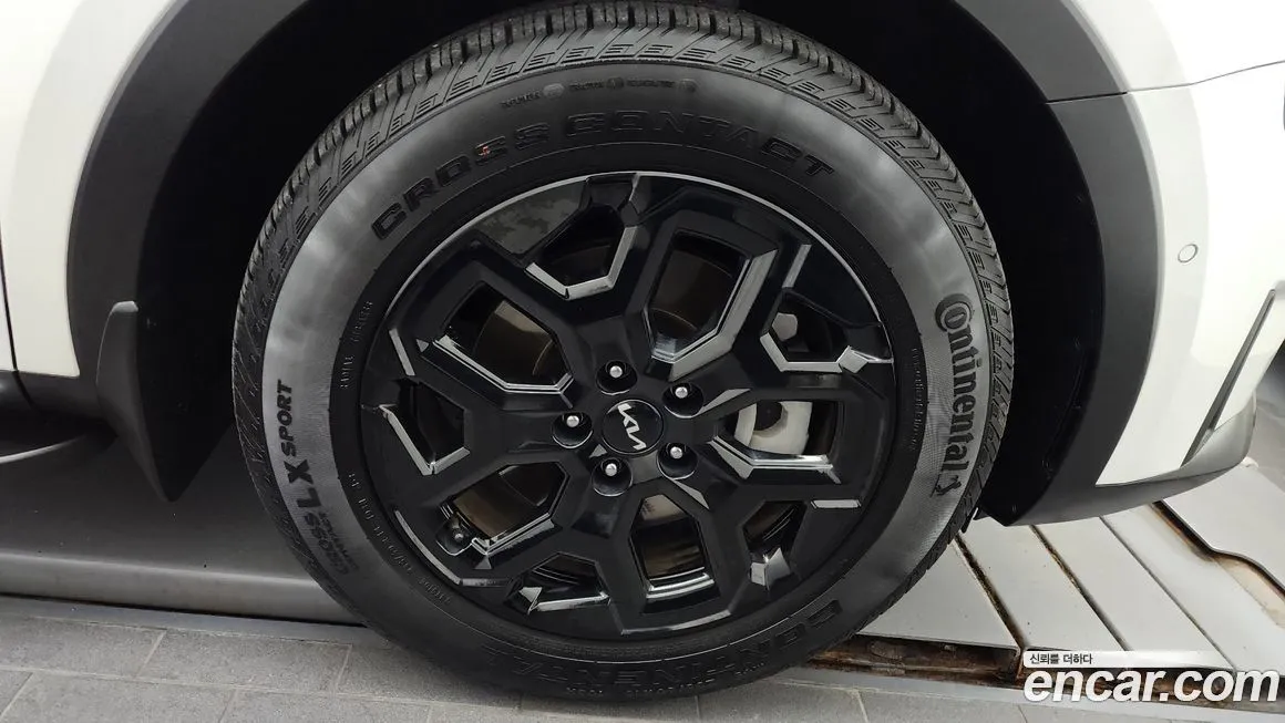 Kia Sorento — фото 5