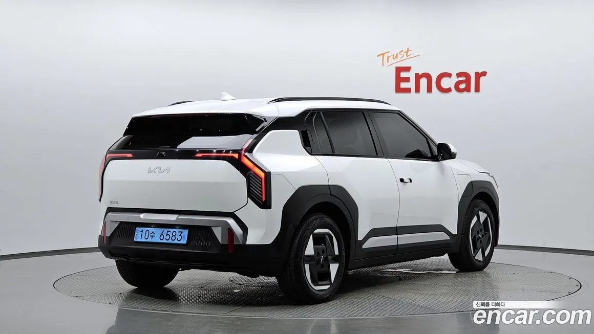 Kia EV3 — фото 2