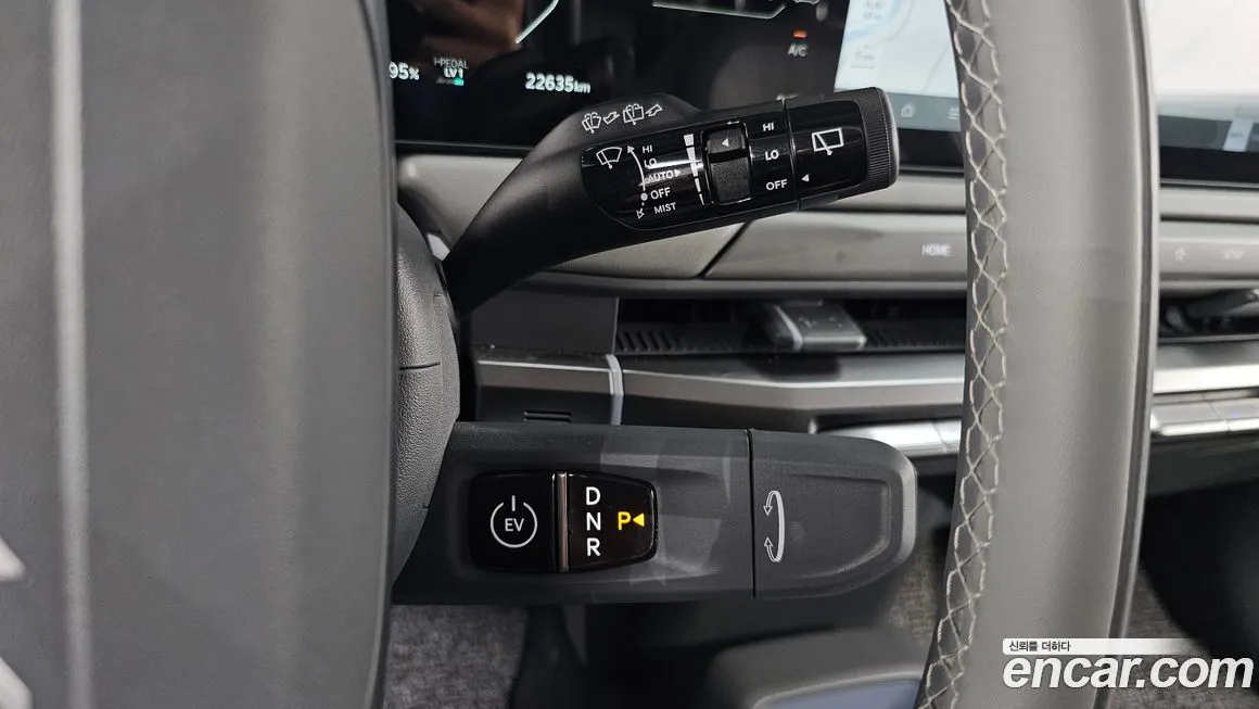 Kia EV3 — фото 9