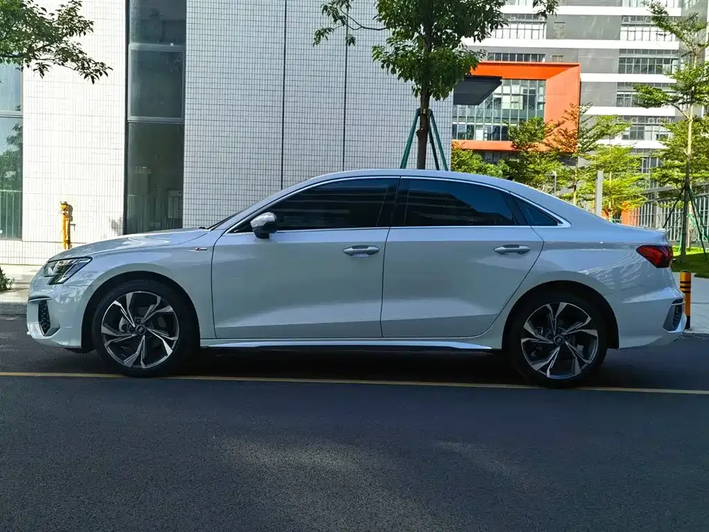 Audi A3 — фото 4