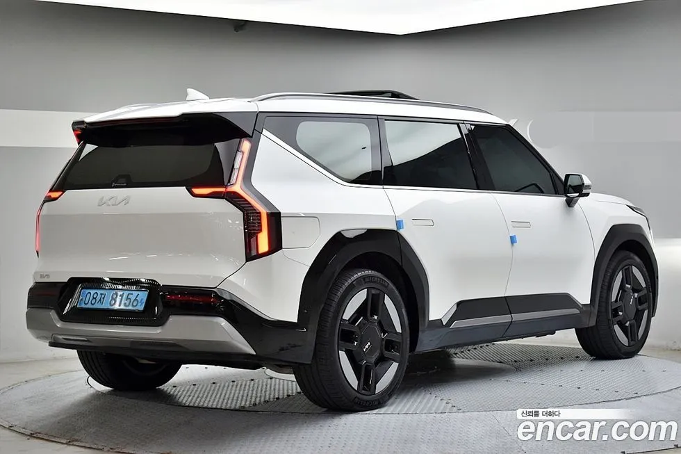 Kia EV9 — фото 4