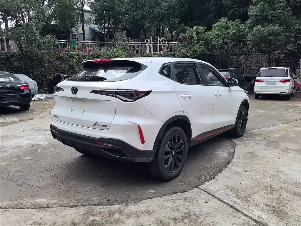 Changan X5 PLUS — фото 10