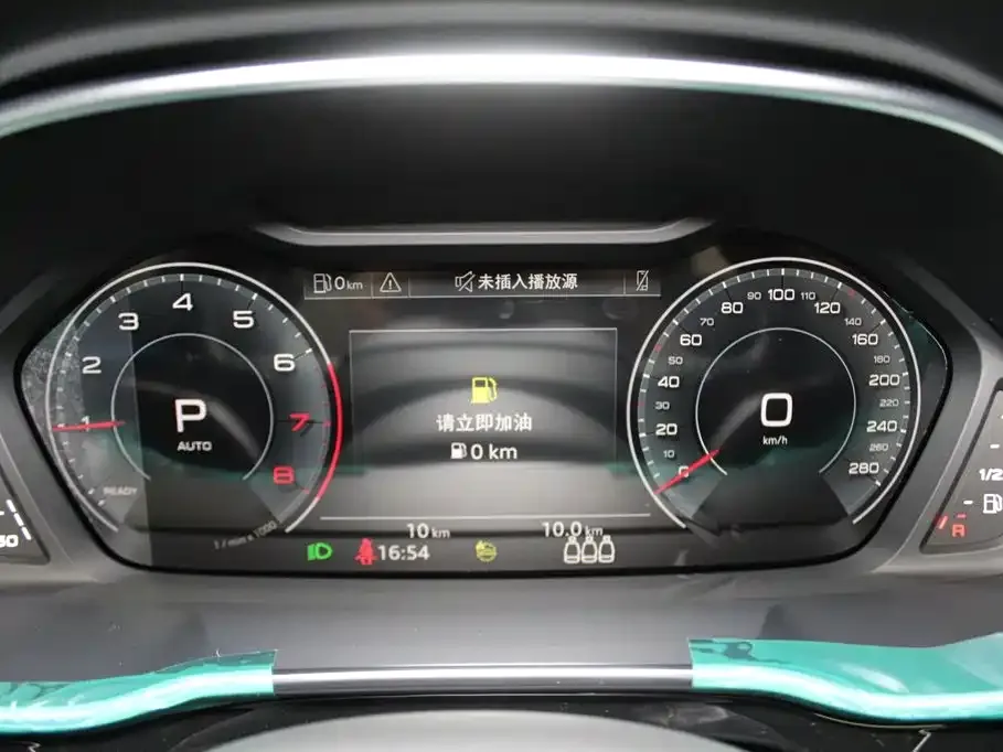 Audi Q3 Sportback — фото 10