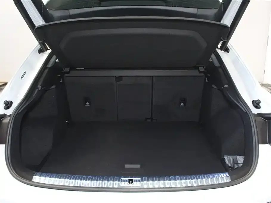Audi Q3 Sportback — фото 7