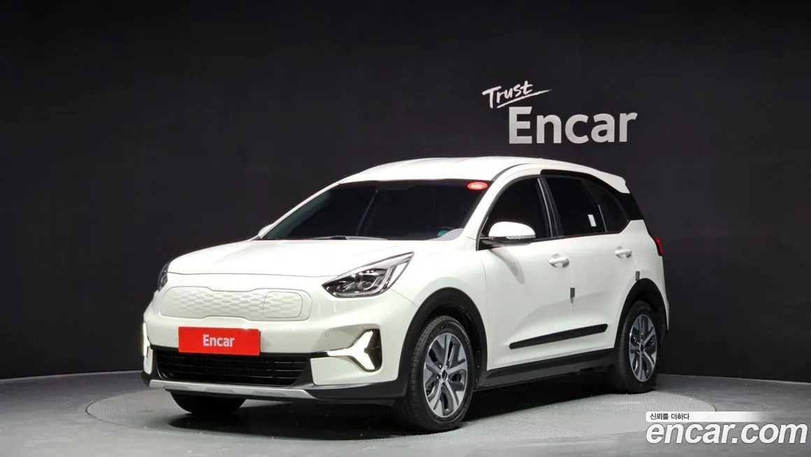 Kia Niro — фото 1