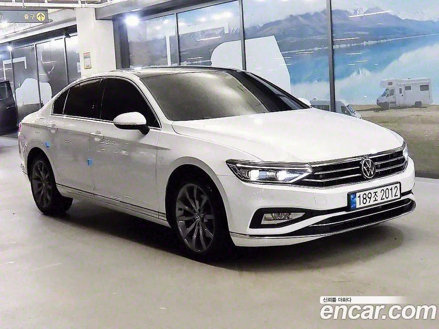 Volkswagen Passat — фото 1