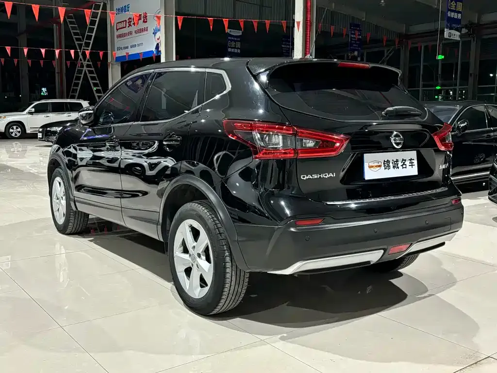 Nissan Qashqai — фото 6