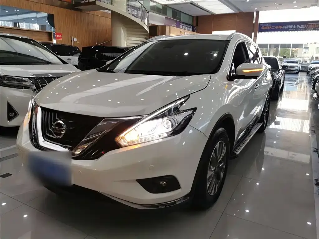 Nissan Murano — фото 1
