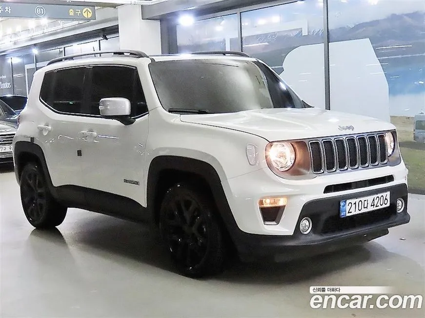 Jeep Renegade — фото 1